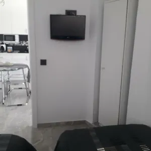apartamento-con-jacuzzi-vistas-a-la-piscina.in-canary-islands.com/